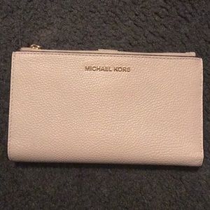 Micheal Kors wallet/clutch